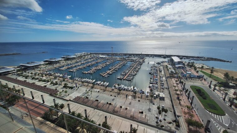 Port Olímpic marina facing the Mediterranean